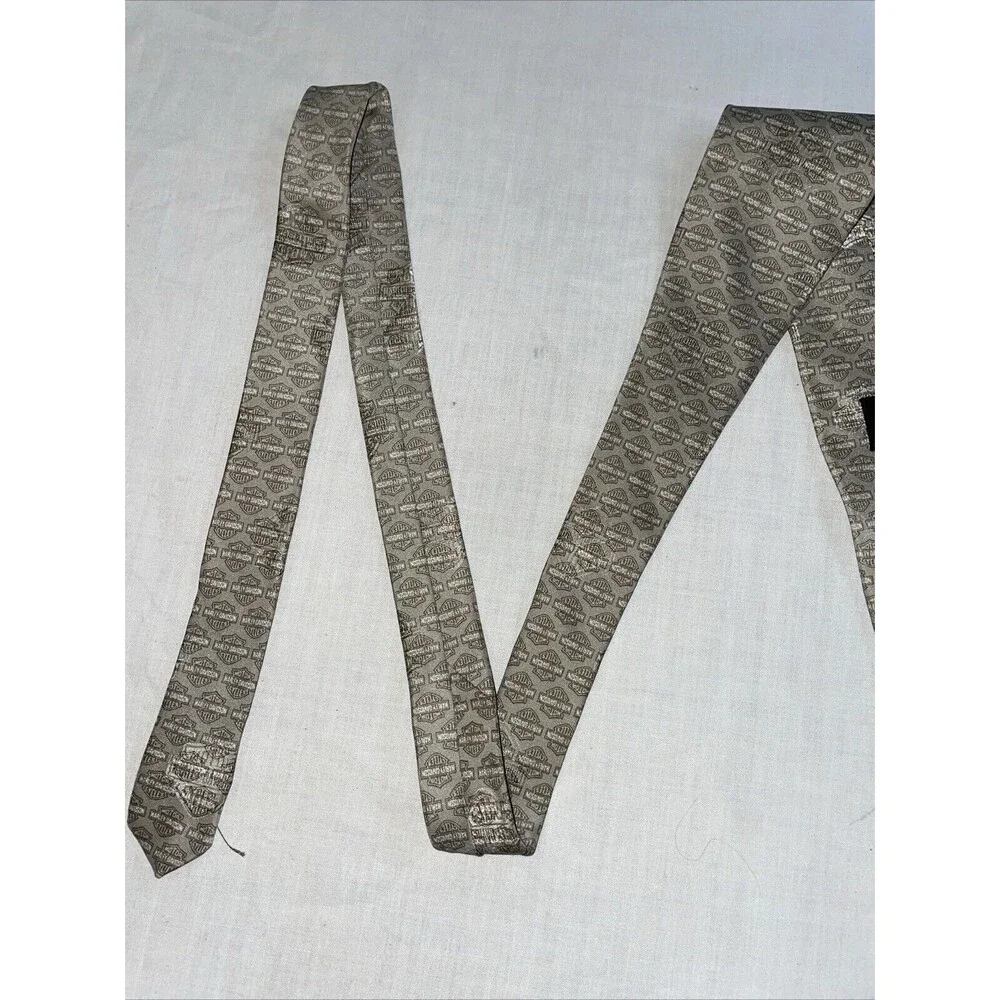 Ralph Marlin & Co. Men’s Dress Tie Size 55” Beige Silk Business Formal City